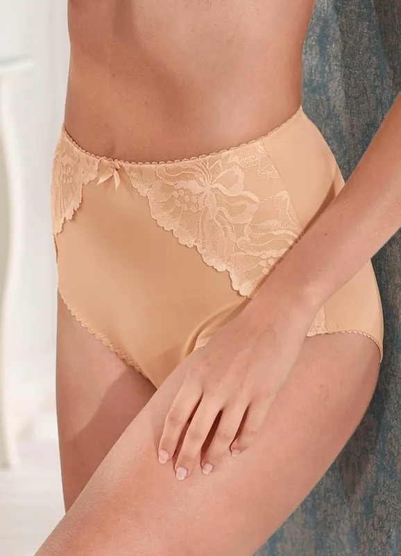 Zertifiziert Miederslip mit Spitzenbesätzen