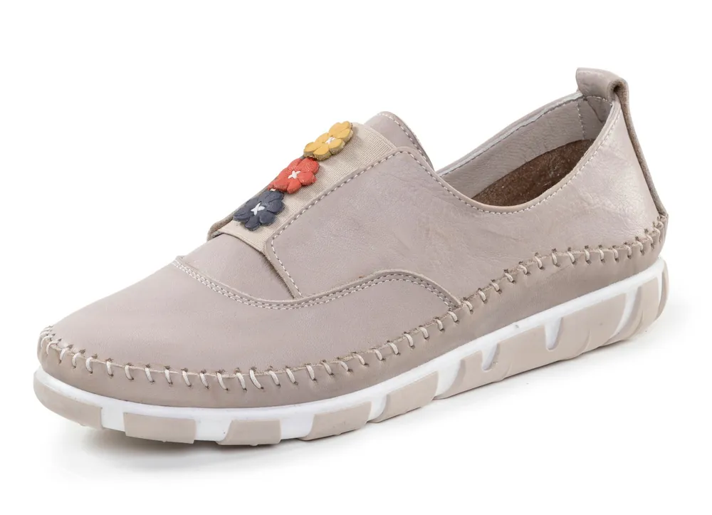 Neue Ware Gemini Slipper mit dezenter Knitter-Struktur und bunten Leder-Blüten